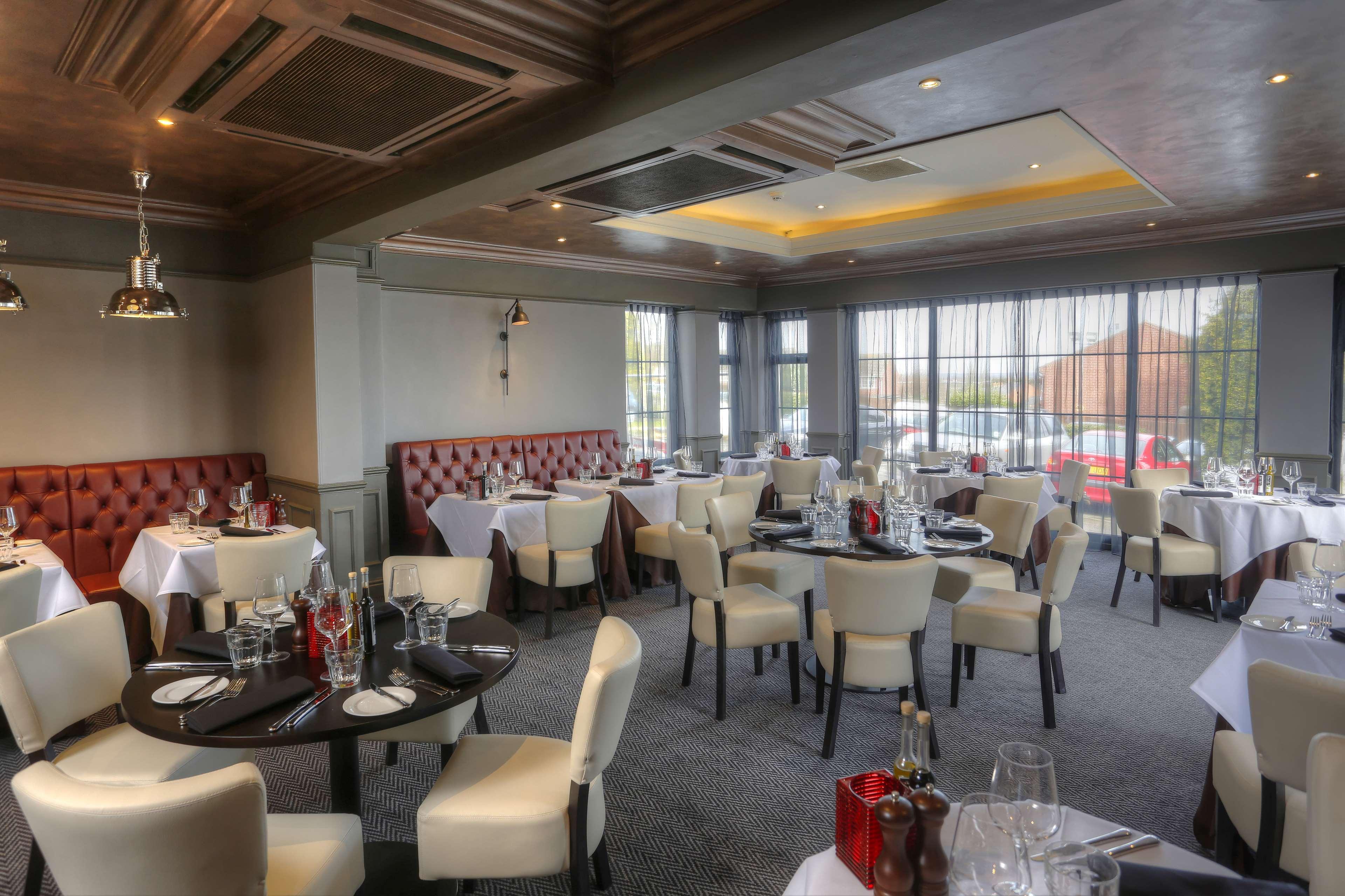 Crowne Plaza East Midlands Airport By Ihg Hotell Derby Exteriör bild