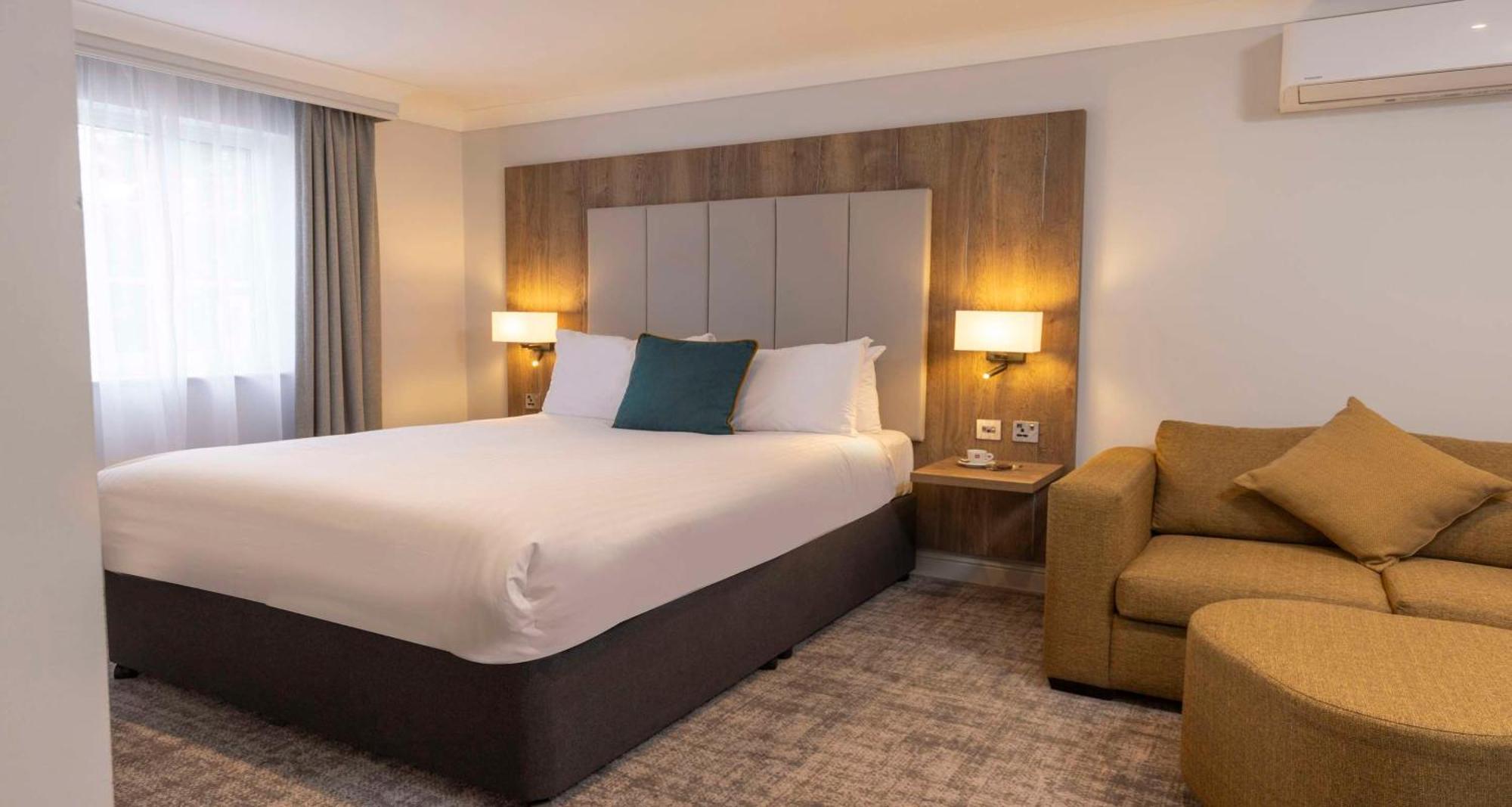 Crowne Plaza East Midlands Airport By Ihg Hotell Derby Exteriör bild