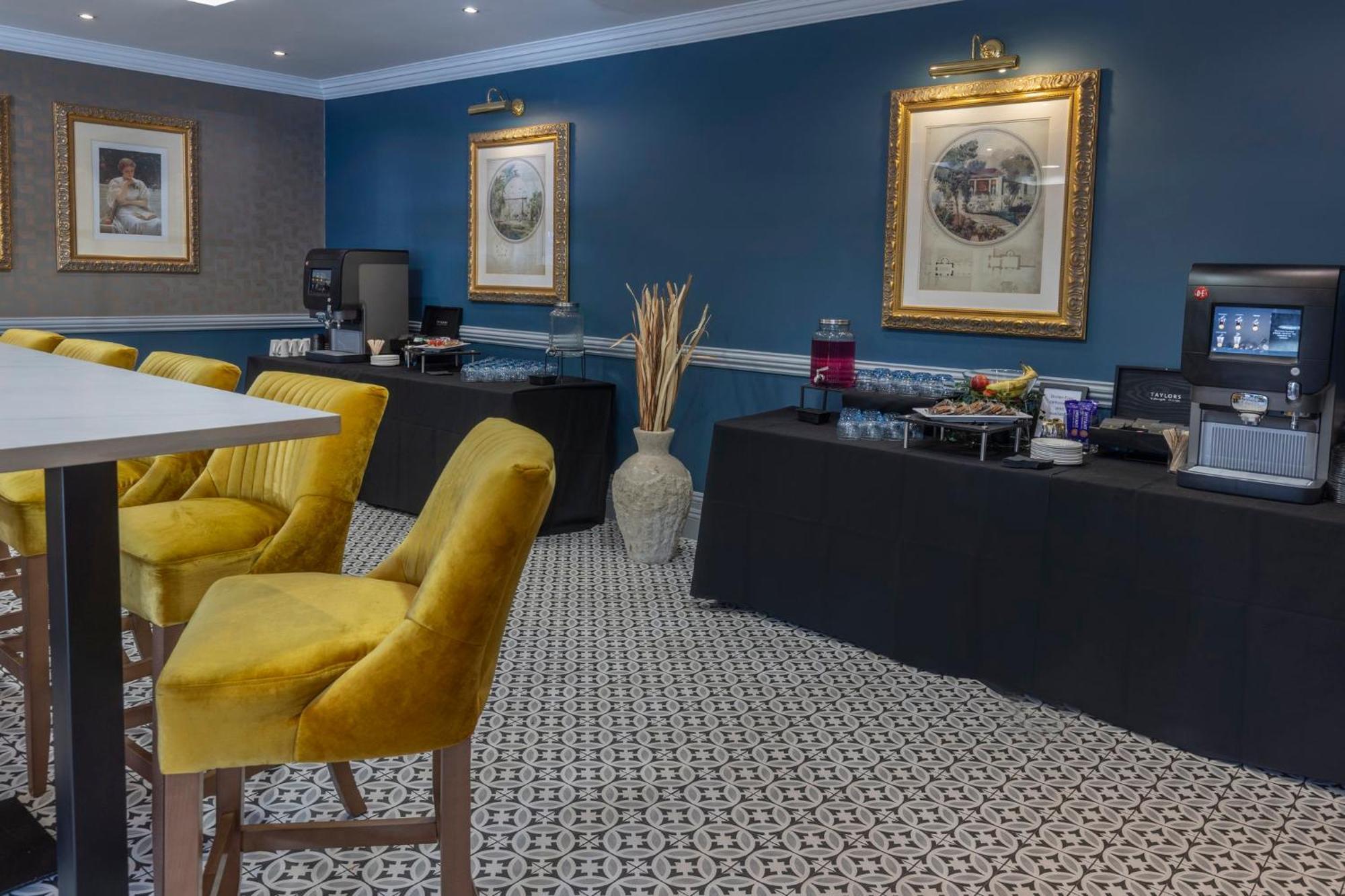 Crowne Plaza East Midlands Airport By Ihg Hotell Derby Exteriör bild