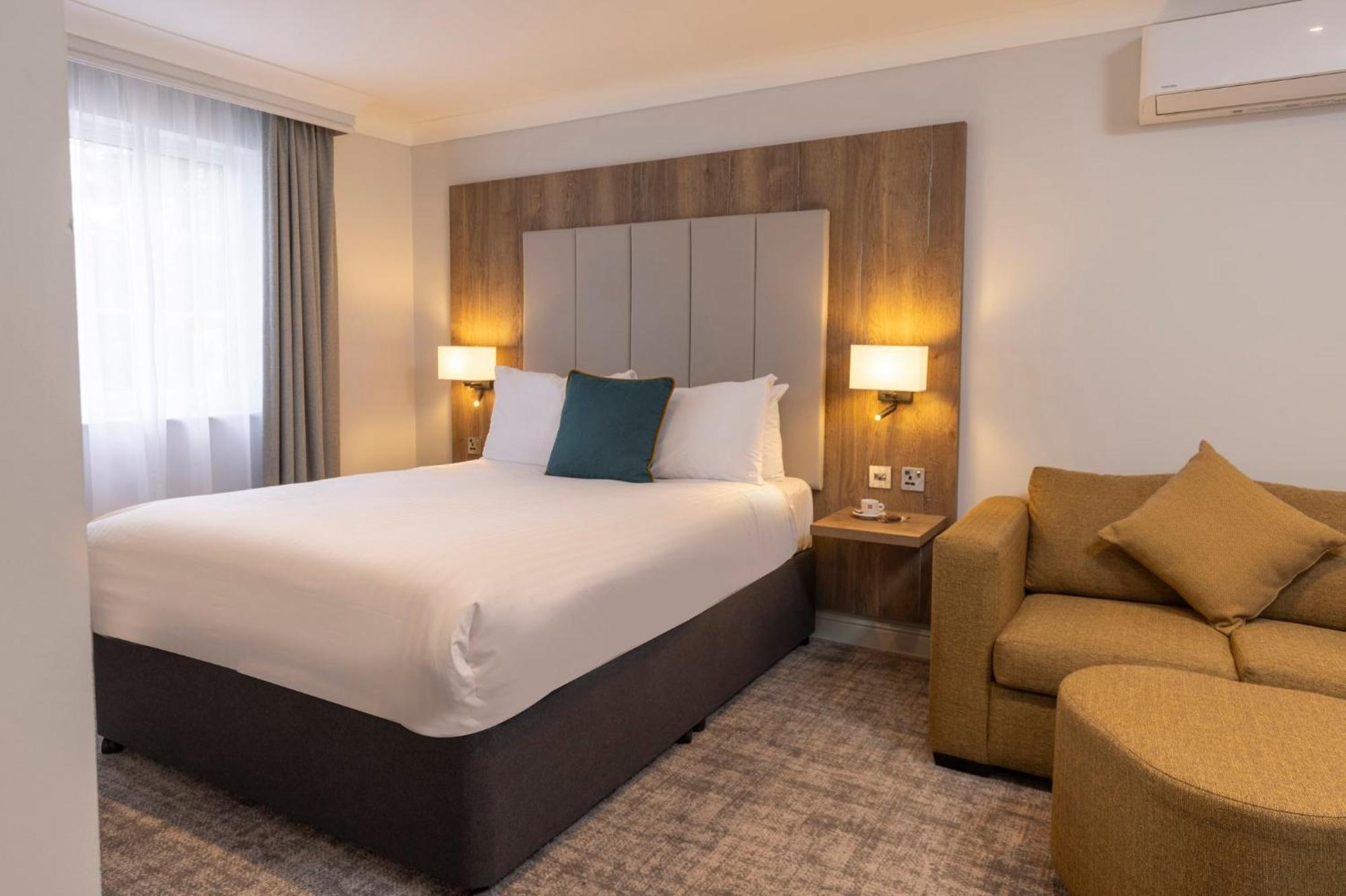 Crowne Plaza East Midlands Airport By Ihg Hotell Derby Exteriör bild